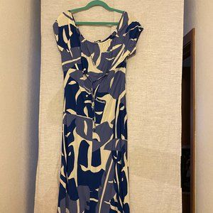Manuahealiʻi  - Size M short sleeve dress